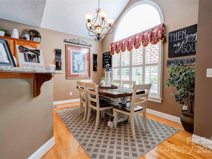 116 Camille Drive, Shelby, NC 28150.  MLS# CAR4272201, YatesRealty ID 27244. Dining