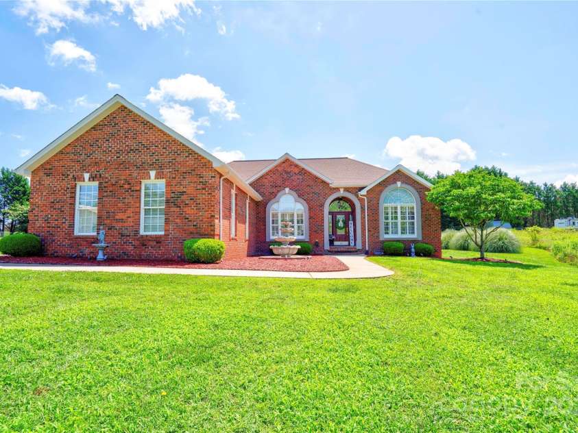 116 Camille Drive, Shelby, NC 28150.  MLS# CAR4272201, YatesRealty ID 27244. Front