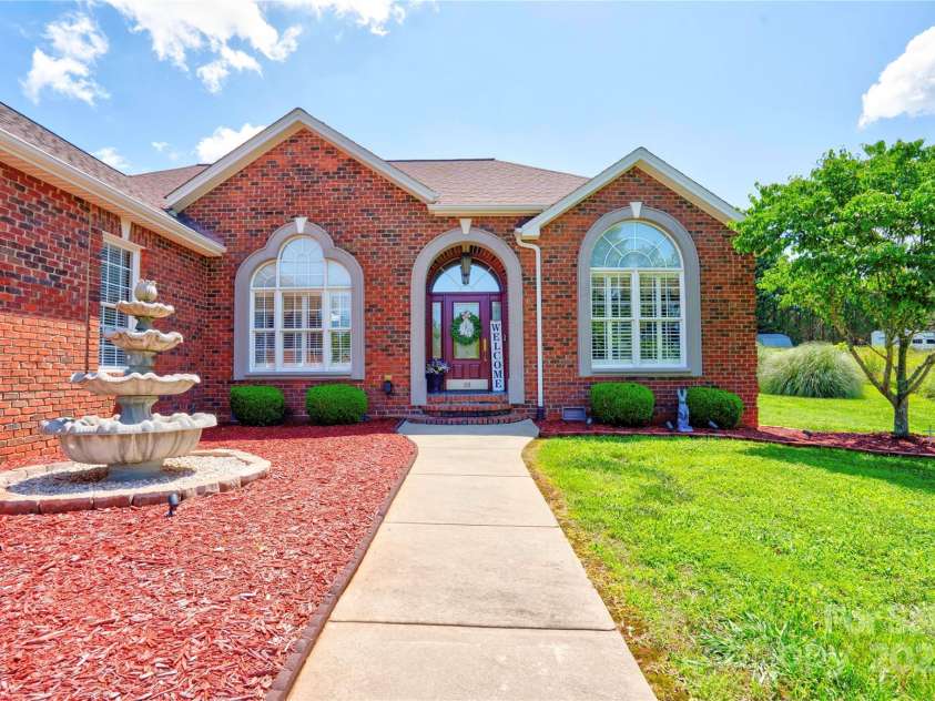 116 Camille Drive, Shelby, NC 28150.  MLS# CAR4272201, YatesRealty ID 27244. Front