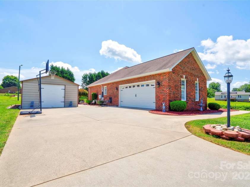 116 Camille Drive, Shelby, NC 28150.  MLS# CAR4272201, YatesRealty ID 27244. Garage