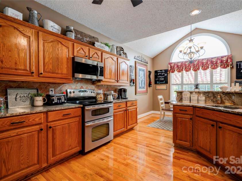 116 Camille Drive, Shelby, NC 28150.  MLS# CAR4272201, YatesRealty ID 27244. Kitchen