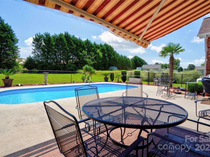 116 Camille Drive, Shelby, NC 28150.  MLS# CAR4272201, YatesRealty ID 27244. Pool