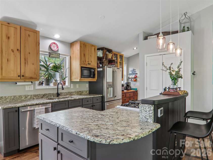 554 Pisgah Forest Drive, Pisgah Forest, NC 28768.  MLS# CAR4375652, YatesRealty ID 27244. Granite countertops