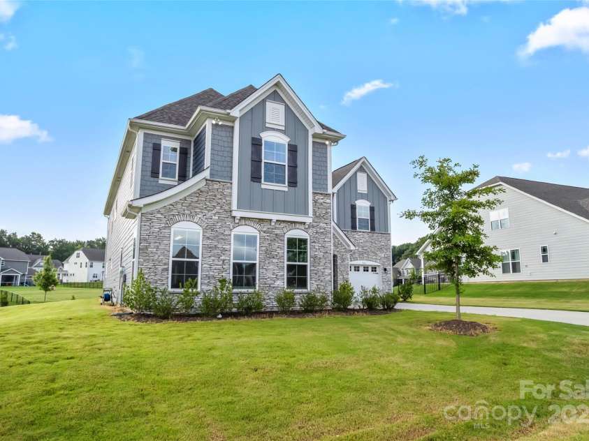506 Yucatan Drive, Waxhaw, NC 28173.  MLS# CAR4281431, YatesRealty ID 27245. 