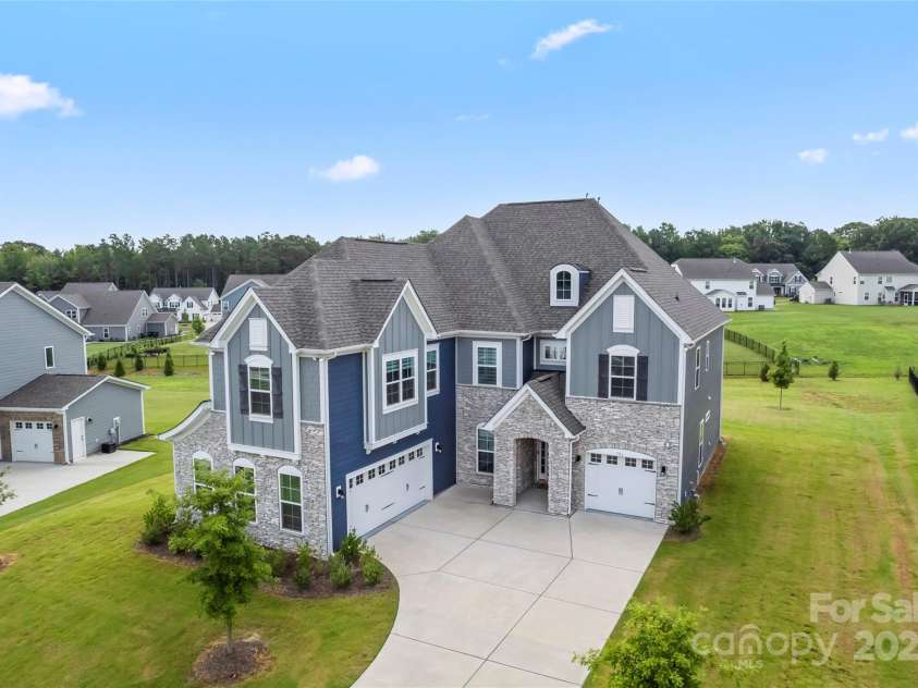 506 Yucatan Drive, Waxhaw, NC 28173.  MLS# CAR4281431, YatesRealty ID 27245. 