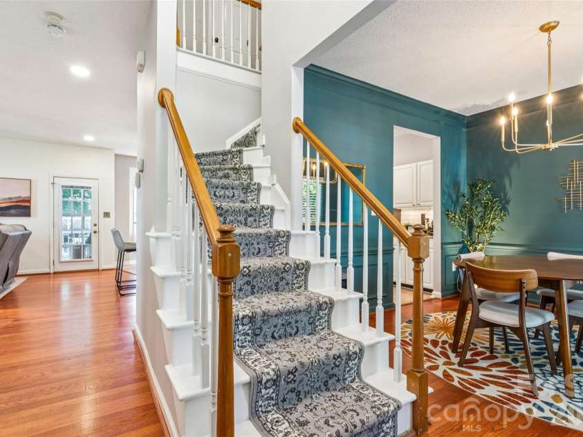 5916 Swanston Drive, Charlotte, NC 28269.  MLS# CAR4385446, YatesRealty ID 27245. 