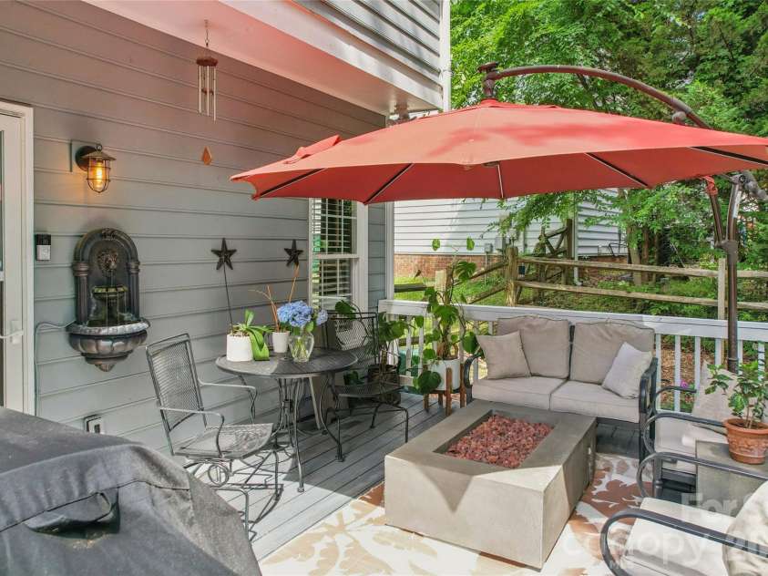 5916 Swanston Drive, Charlotte, NC 28269.  MLS# CAR4385446, YatesRealty ID 27245. 