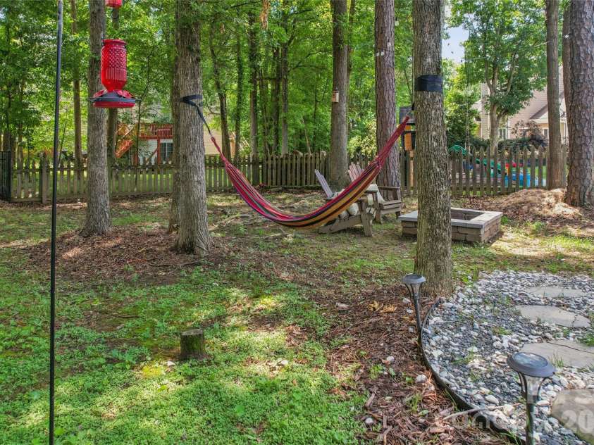 5916 Swanston Drive, Charlotte, NC 28269.  MLS# CAR4385446, YatesRealty ID 27245. 