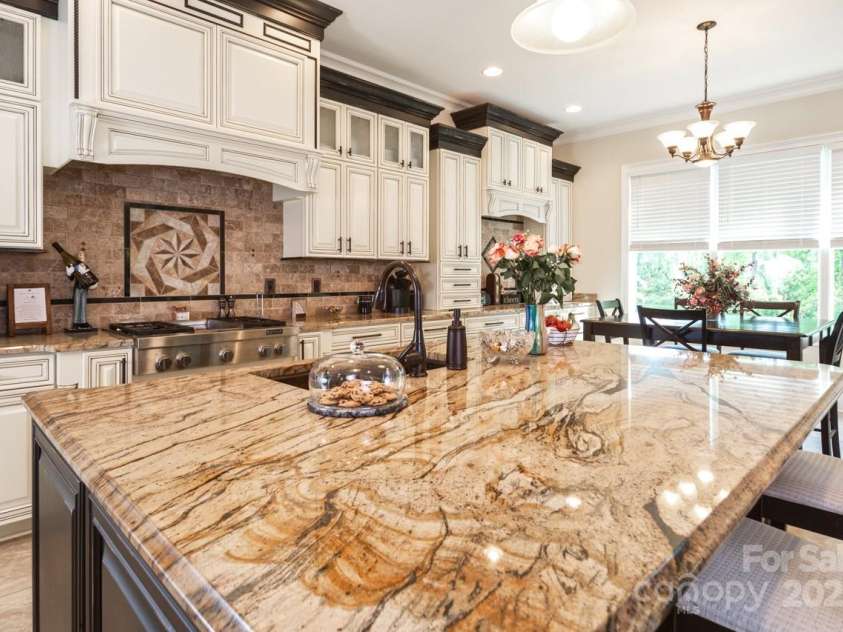 108 Washam Road, Mooresville, NC 28117.  MLS# CAR4281847, YatesRealty ID 27246. 