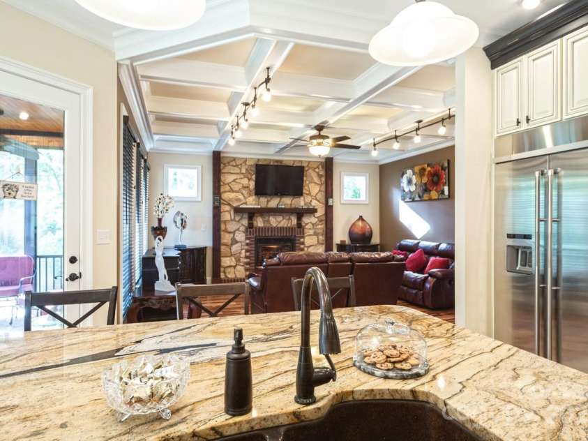 108 Washam Road, Mooresville, NC 28117.  MLS# CAR4281847, YatesRealty ID 27246. 