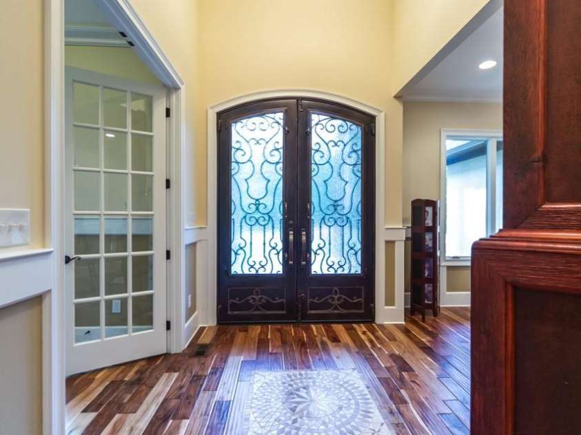 108 Washam Road, Mooresville, NC 28117.  MLS# CAR4281847, YatesRealty ID 27246. 