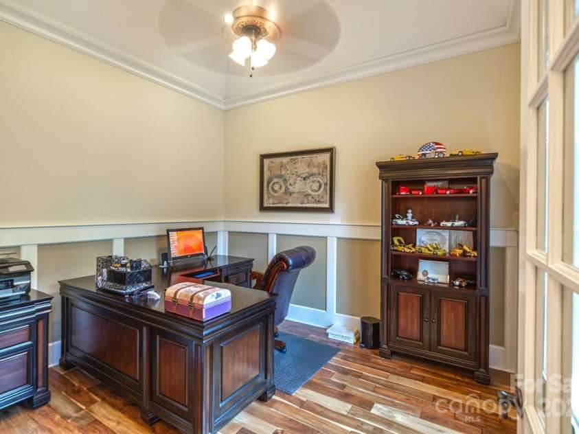 108 Washam Road, Mooresville, NC 28117.  MLS# CAR4281847, YatesRealty ID 27246. 