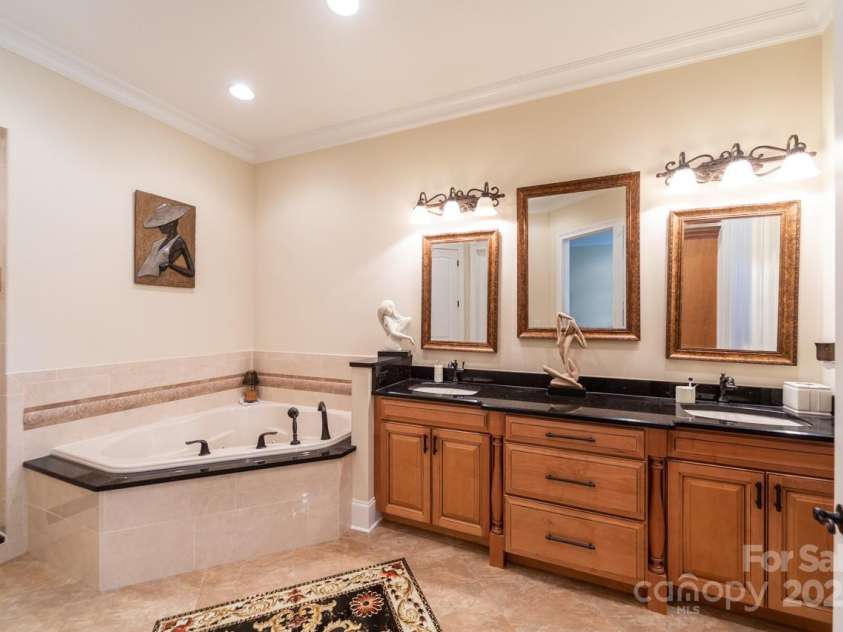 108 Washam Road, Mooresville, NC 28117.  MLS# CAR4281847, YatesRealty ID 27246. Primary Bathroom Main Level