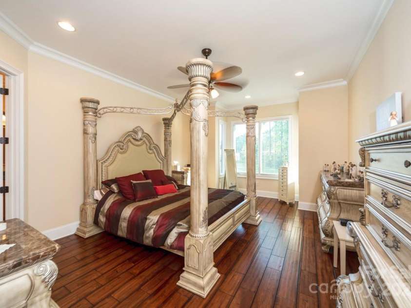 108 Washam Road, Mooresville, NC 28117.  MLS# CAR4281847, YatesRealty ID 27246. Primary Suite