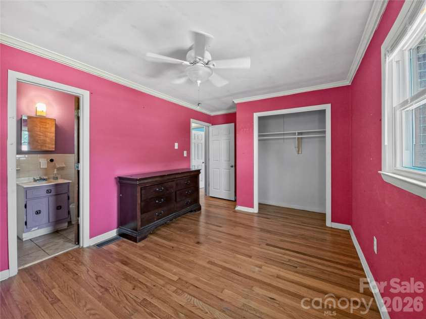 135 Hazelwood Drive, Forest City, NC 28043.  MLS# CAR4383443, YatesRealty ID 27247. 