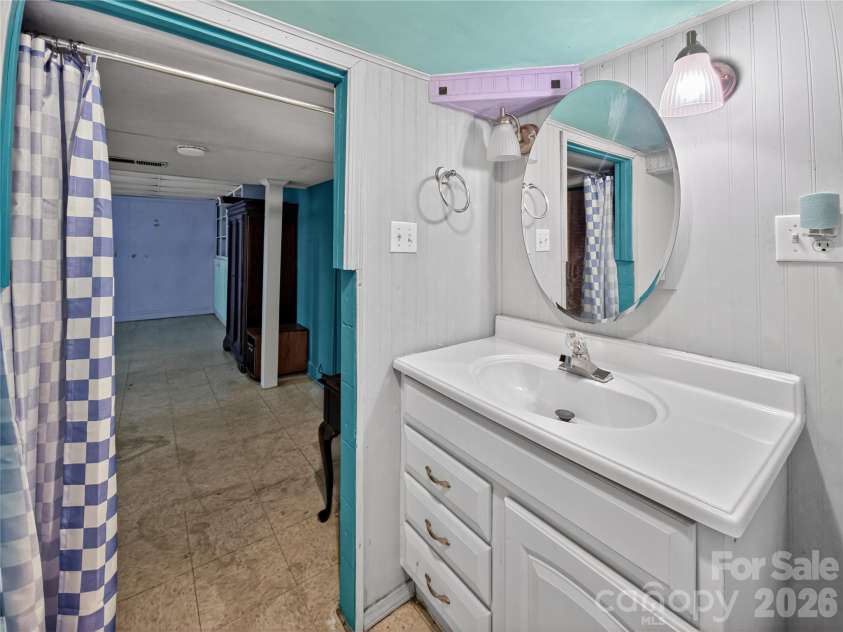 135 Hazelwood Drive, Forest City, NC 28043.  MLS# CAR4383443, YatesRealty ID 27247. 