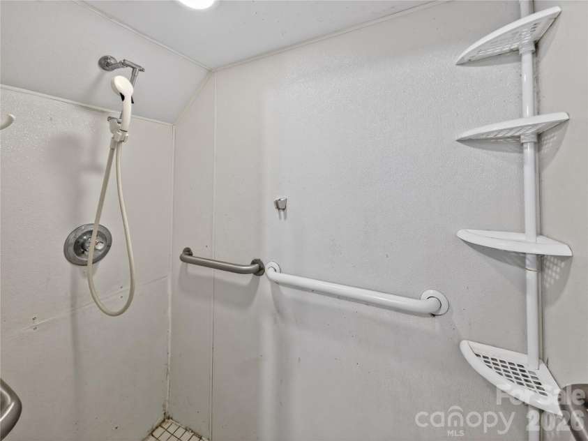135 Hazelwood Drive, Forest City, NC 28043.  MLS# CAR4383443, YatesRealty ID 27247. 