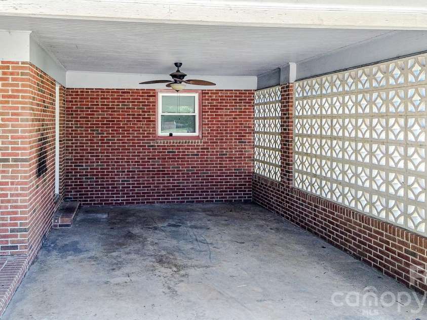 135 Hazelwood Drive, Forest City, NC 28043.  MLS# CAR4383443, YatesRealty ID 27247. 