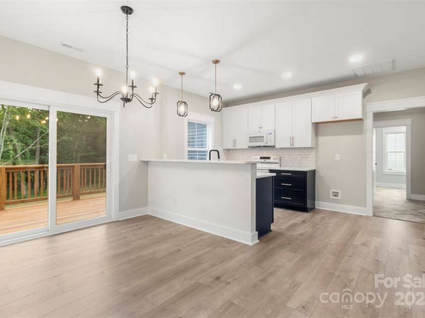 299 Collingswood Drive, Concord, NC 28027.  MLS# CAR4278657, YatesRealty ID 27247. Kitchen & Dining