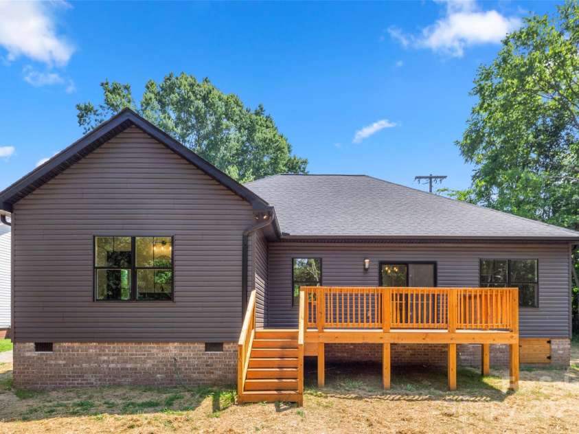 299 Collingswood Drive, Concord, NC 28027.  MLS# CAR4278657, YatesRealty ID 27247. Rear