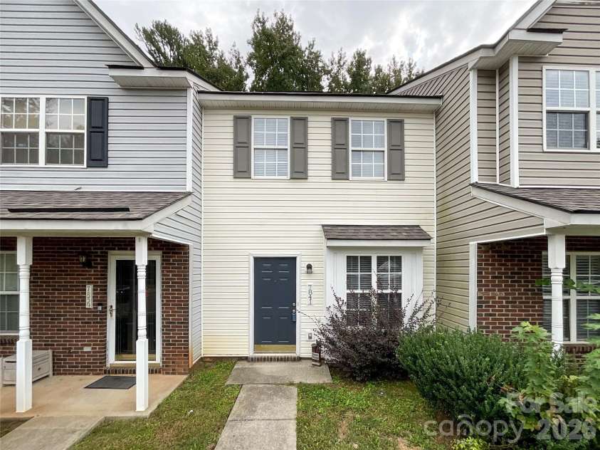 7841 Petrea Lane, Charlotte, NC 28227.  MLS# CAR4386132, YatesRealty ID 27248. 