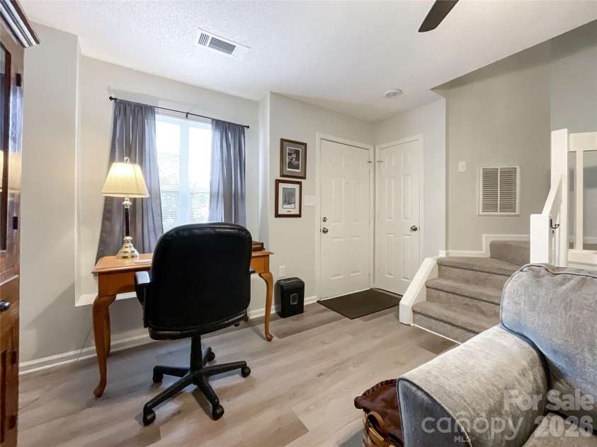 7841 Petrea Lane, Charlotte, NC 28227.  MLS# CAR4386132, YatesRealty ID 27248. 