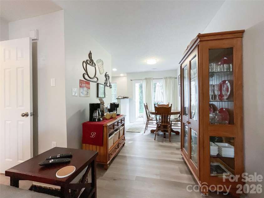 7841 Petrea Lane, Charlotte, NC 28227.  MLS# CAR4386132, YatesRealty ID 27248. 