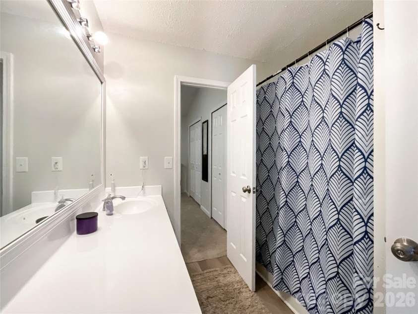 7841 Petrea Lane, Charlotte, NC 28227.  MLS# CAR4386132, YatesRealty ID 27248. 