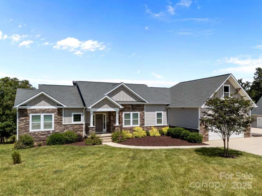 12467 Ritchie Road, Midland, NC 28107.  MLS# CAR4282751, YatesRealty ID 27249. 