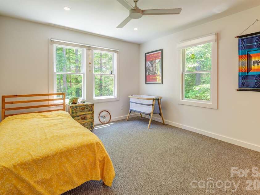 136 Graveyard Road, Fairview, NC 28730.  MLS# CAR4387672, YatesRealty ID 27249. 