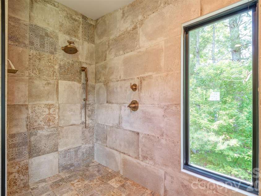 136 Graveyard Road, Fairview, NC 28730.  MLS# CAR4387672, YatesRealty ID 27249. 