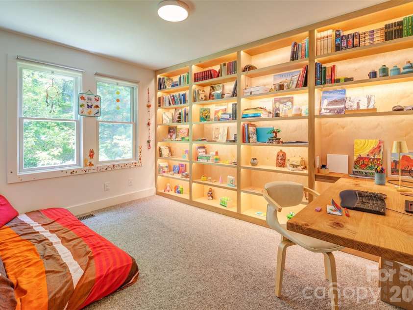 136 Graveyard Road, Fairview, NC 28730.  MLS# CAR4387672, YatesRealty ID 27249. Custom Built-Ins