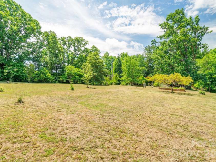 136 Graveyard Road, Fairview, NC 28730.  MLS# CAR4387672, YatesRealty ID 27249. Usable acreage!