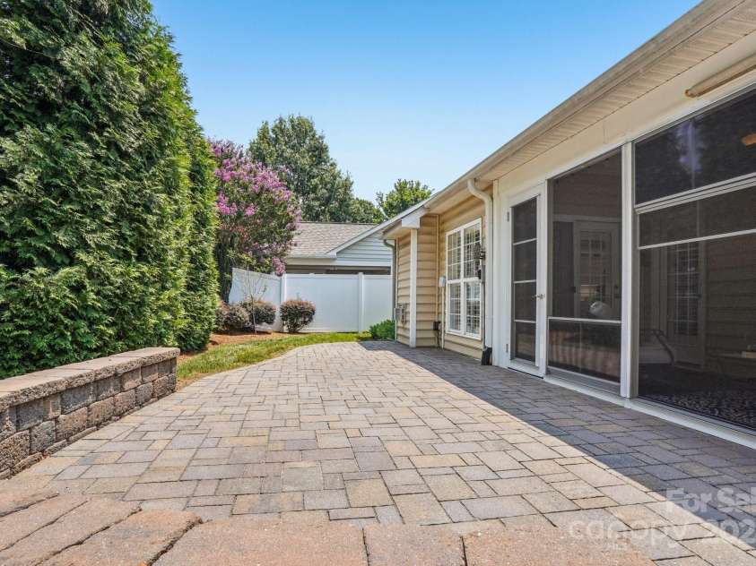 2607 Old Ashworth Lane, Concord, NC 28027.  MLS# CAR4278337, YatesRealty ID 27251. 