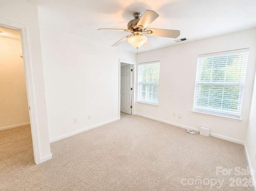 8611 Wandering Creek Way, Charlotte, NC 28227.  MLS# CAR4385834, YatesRealty ID 27253. 