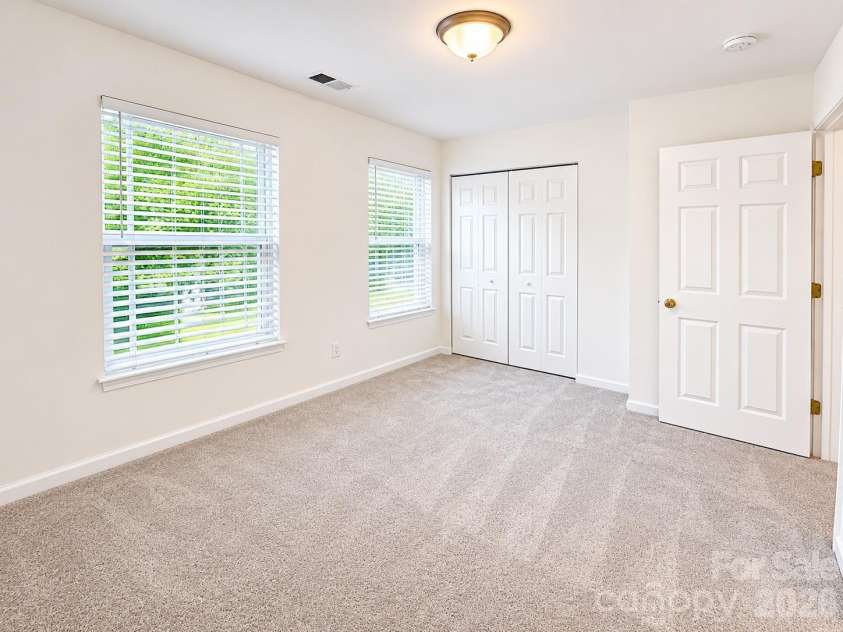 8611 Wandering Creek Way, Charlotte, NC 28227.  MLS# CAR4385834, YatesRealty ID 27253. 