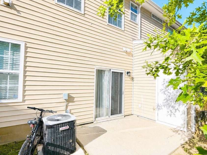 8611 Wandering Creek Way, Charlotte, NC 28227.  MLS# CAR4385834, YatesRealty ID 27253. 