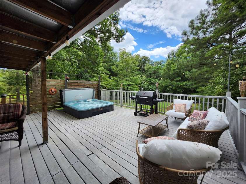 1658 Oakdale Drive, Lancaster, SC 29720.  MLS# CAR4283373, YatesRealty ID 27254. 