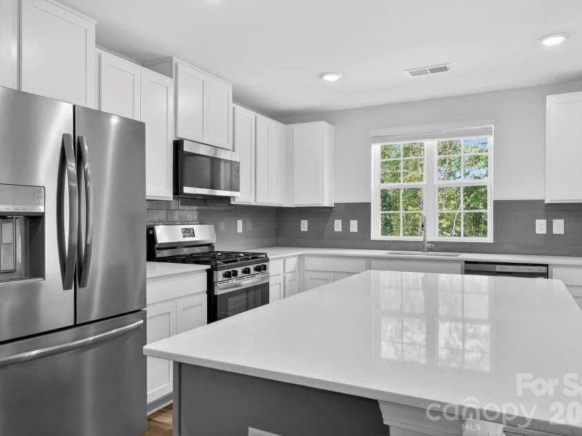 490 Sand Dunes Drive, Kannapolis, NC 28081.  MLS# CAR4371163, YatesRealty ID 27254. 