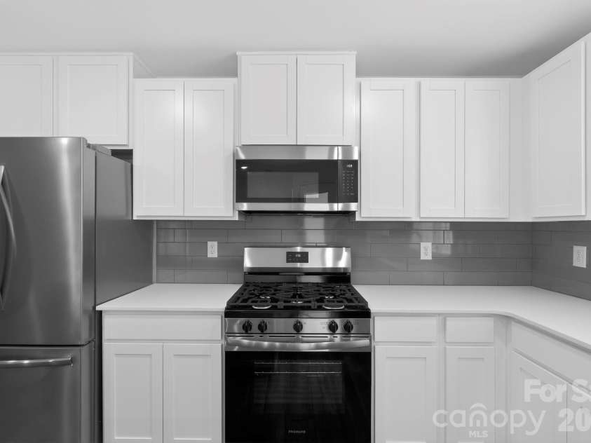 490 Sand Dunes Drive, Kannapolis, NC 28081.  MLS# CAR4371163, YatesRealty ID 27254. 