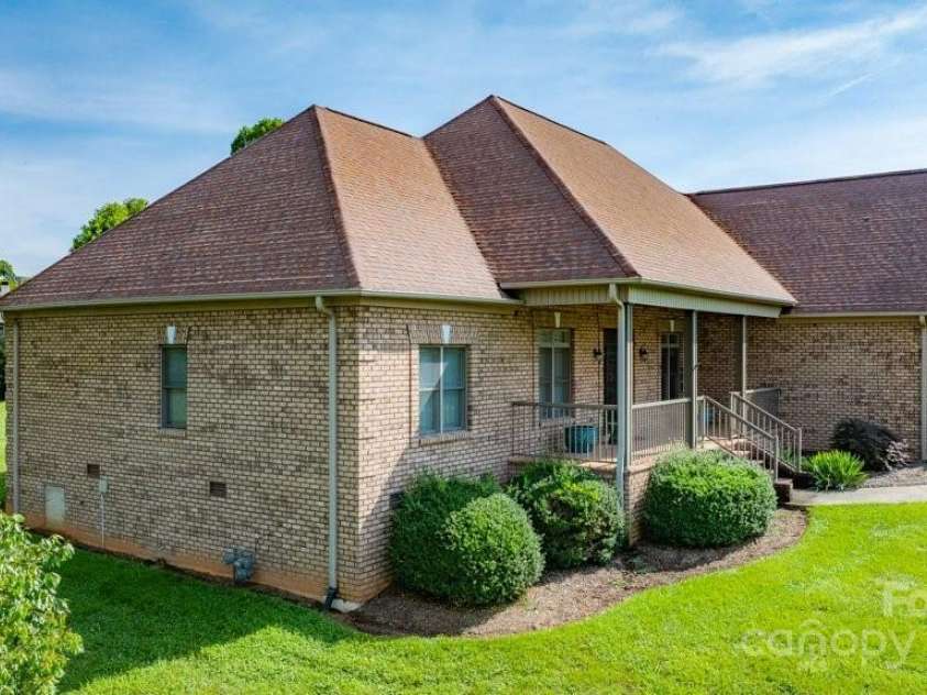 4004 3rd Court, Morganton, NC 28655.  MLS# CAR4269854, YatesRealty ID 27255. 