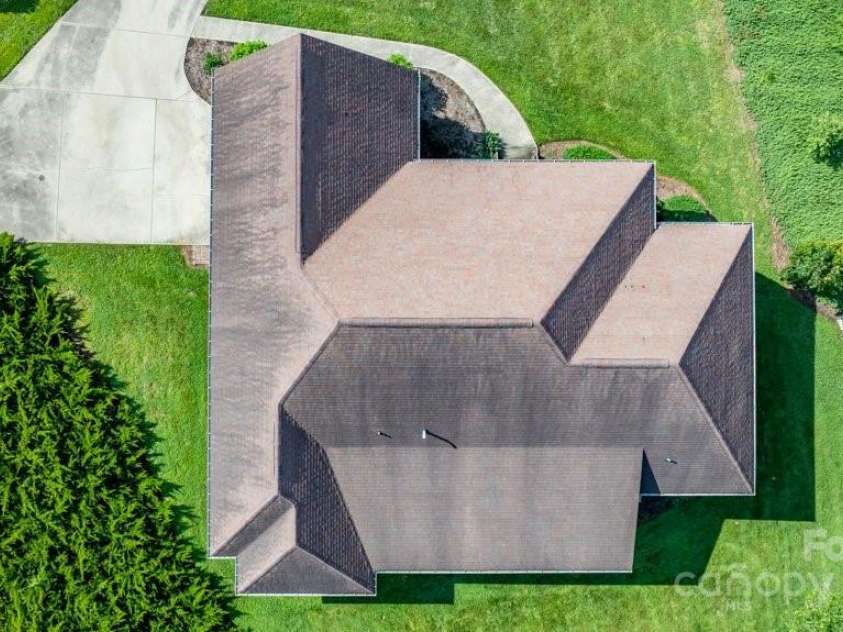 4004 3rd Court, Morganton, NC 28655.  MLS# CAR4269854, YatesRealty ID 27255. 