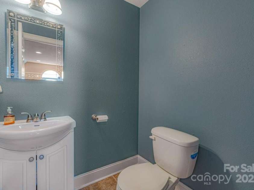 4004 3rd Court, Morganton, NC 28655.  MLS# CAR4269854, YatesRealty ID 27255. Half bath 