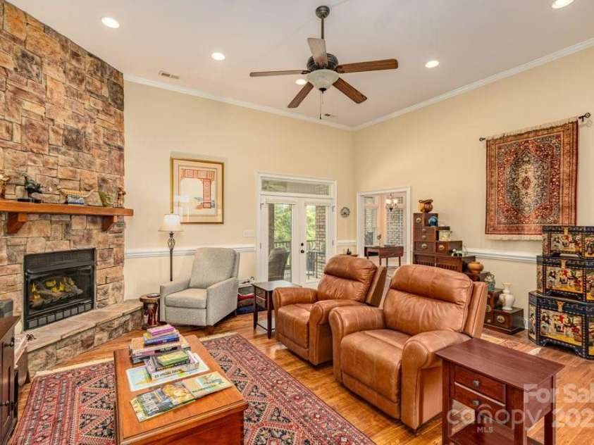 4004 3rd Court, Morganton, NC 28655.  MLS# CAR4269854, YatesRealty ID 27255. Living Room 