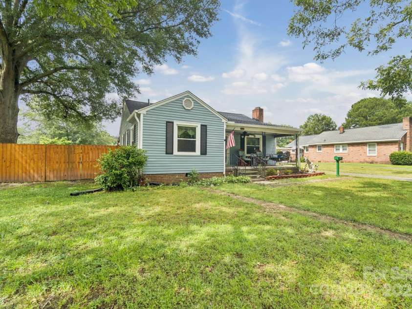 103 Texas Avenue, Bessemer City, NC 28016.  MLS# CAR4276834, YatesRealty ID 27257. 