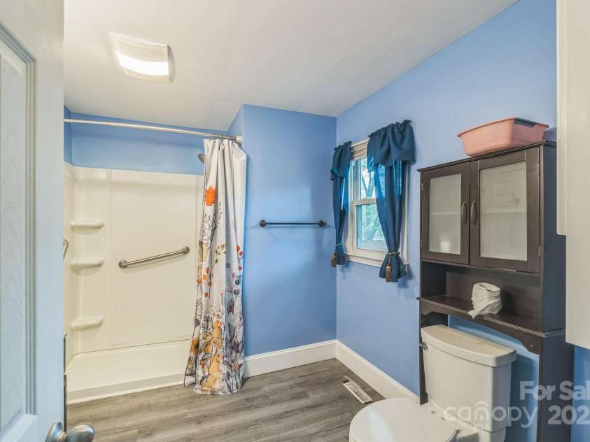 103 Texas Avenue, Bessemer City, NC 28016.  MLS# CAR4276834, YatesRealty ID 27257. 