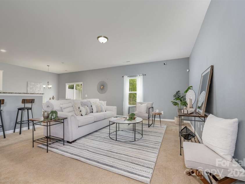 7209 Cuddington Drive, Charlotte, NC 28215.  MLS# CAR4265901, YatesRealty ID 27258. 