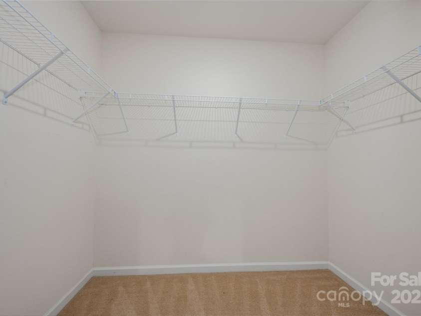 7209 Cuddington Drive, Charlotte, NC 28215.  MLS# CAR4265901, YatesRealty ID 27258. 