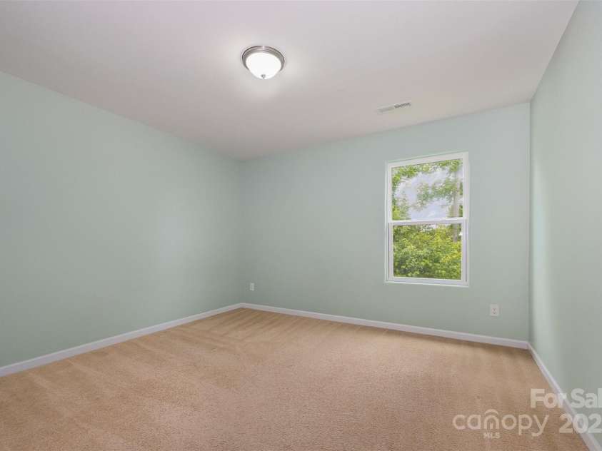 7209 Cuddington Drive, Charlotte, NC 28215.  MLS# CAR4265901, YatesRealty ID 27258. 