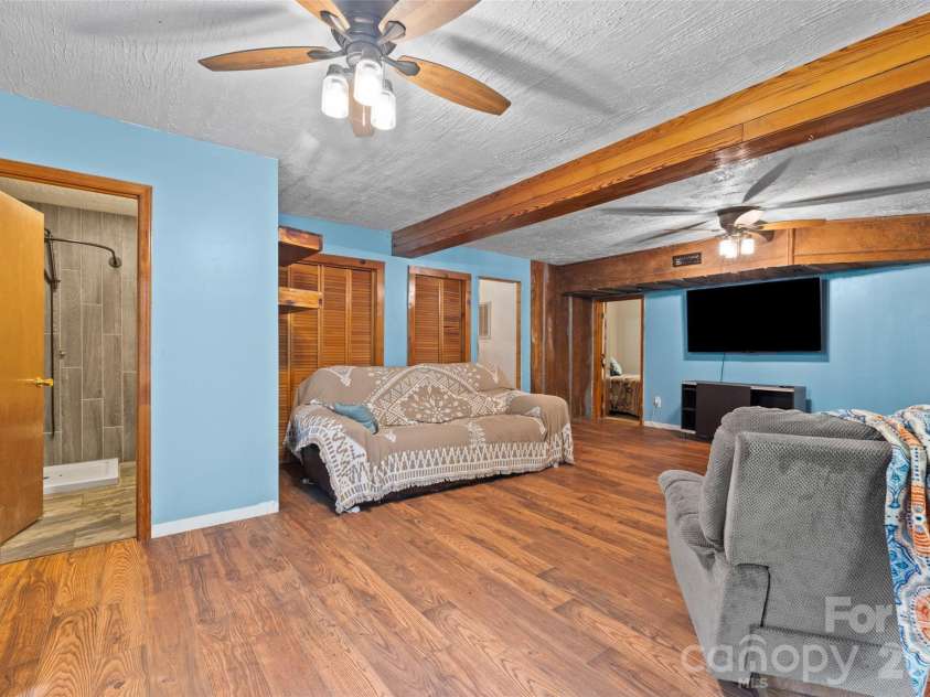233 Orindawood Drive, McConnells, SC 29726.  MLS# CAR4385991, YatesRealty ID 27259. 